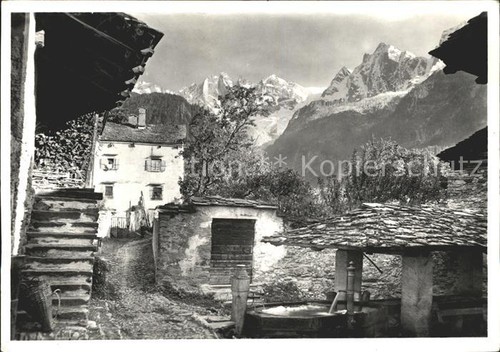 Soglio dorfbrunnen - soglio,