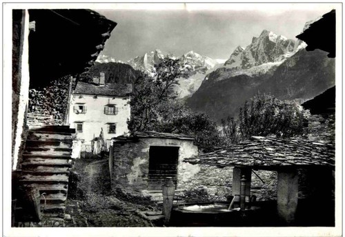 Soglio dorfbrunnen 136394 - soglio,